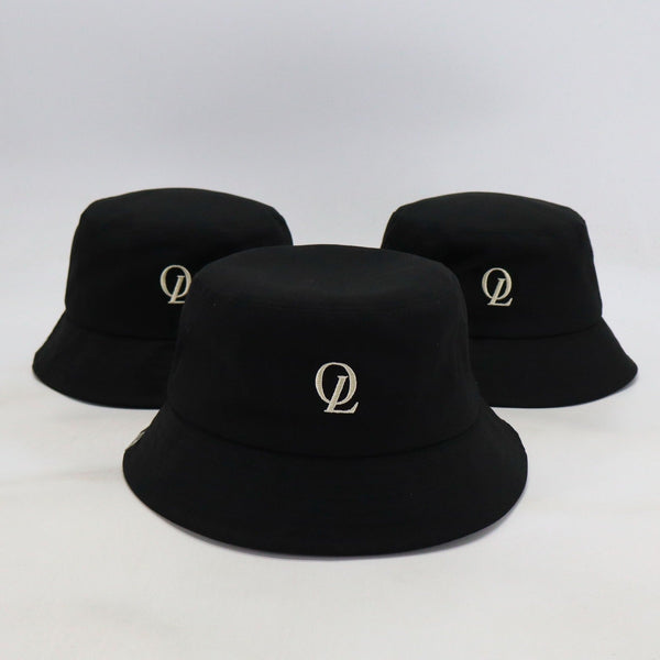 INITIAL BUCKET - BLACK FT. CREAM