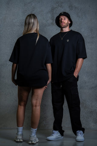 INITIAL TEE - BLACK FT. CREAM