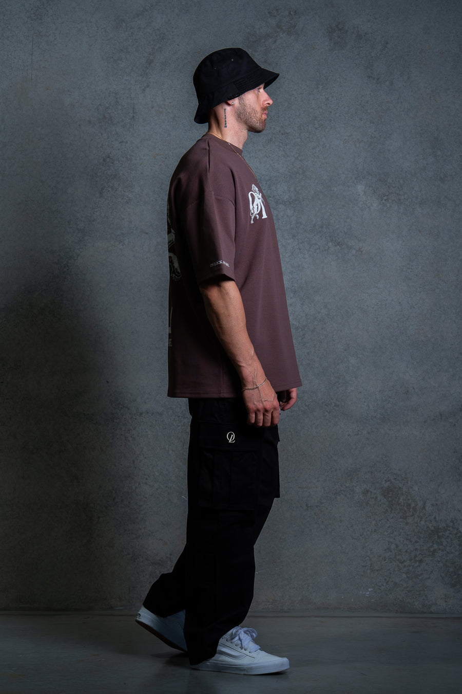 LION HEARTED TEE - CHOCOLATE