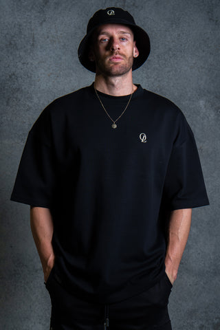 INITIAL TEE - BLACK FT. CREAM