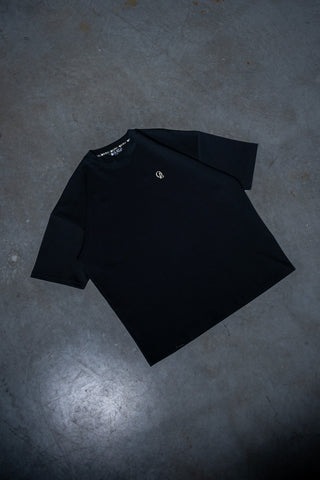 INITIAL TEE - BLACK FT. CREAM