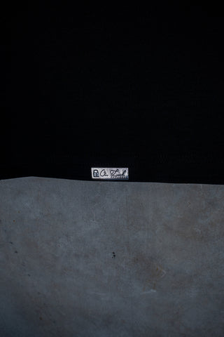 INITIAL TEE - BLACK FT. CREAM