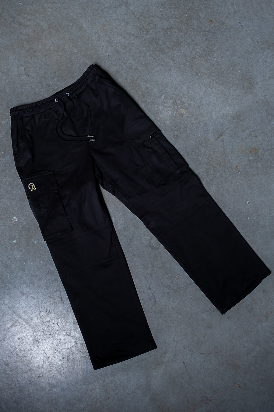 INITIAL CARGOS - BLACK