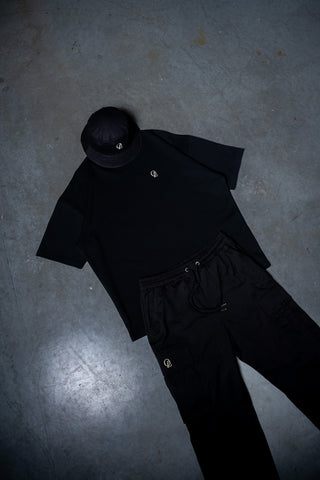 INITIAL TEE - BLACK FT. CREAM