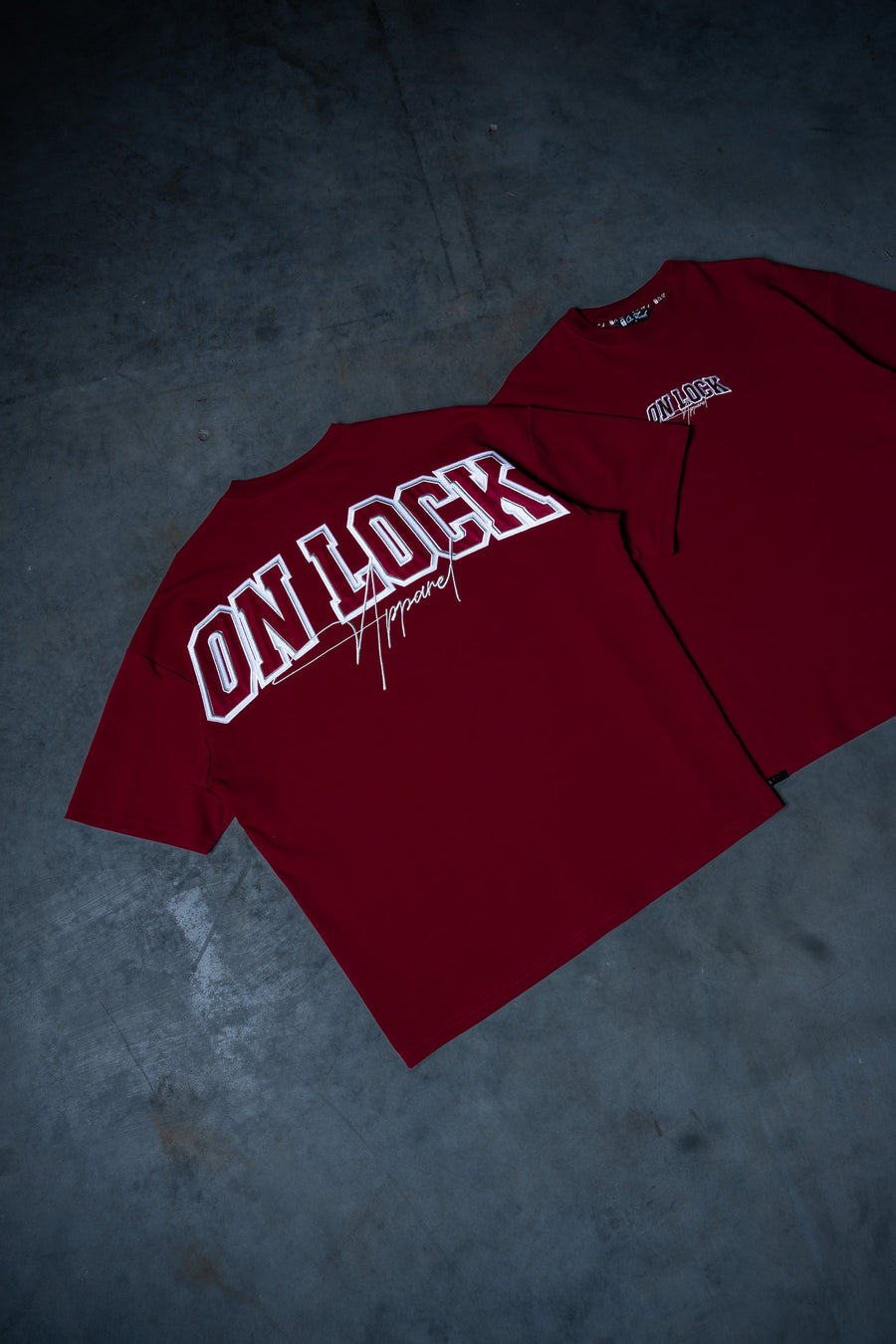 MONOLITH TEE - BLOOD RED