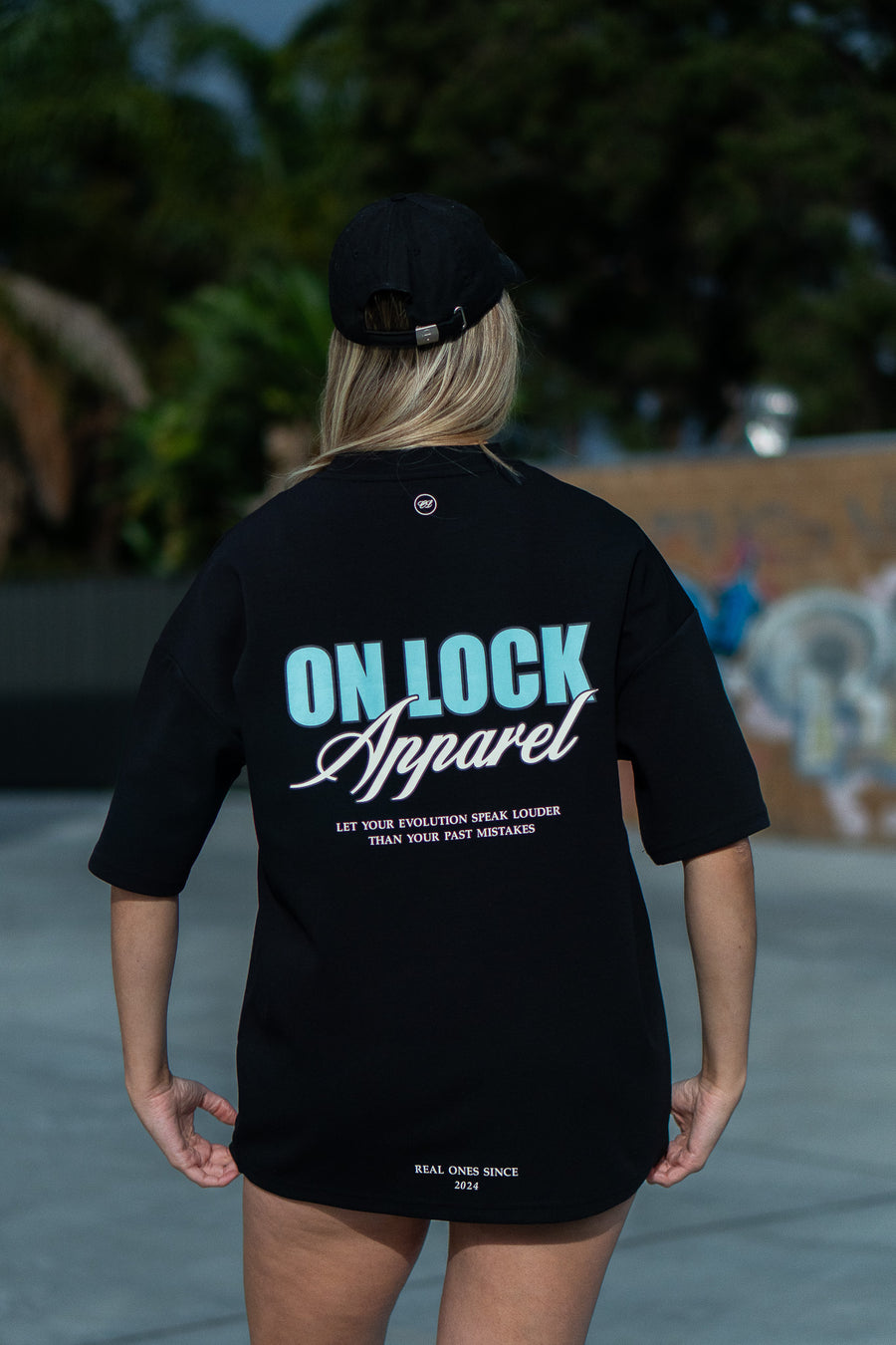 EVOLVE TEE - BLACK