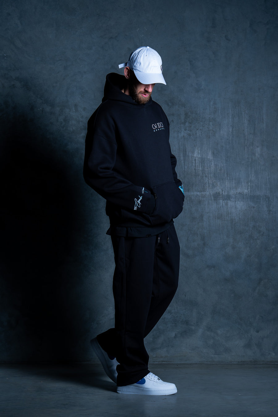 GRATEFUL HOODIE - PITCH BLACK