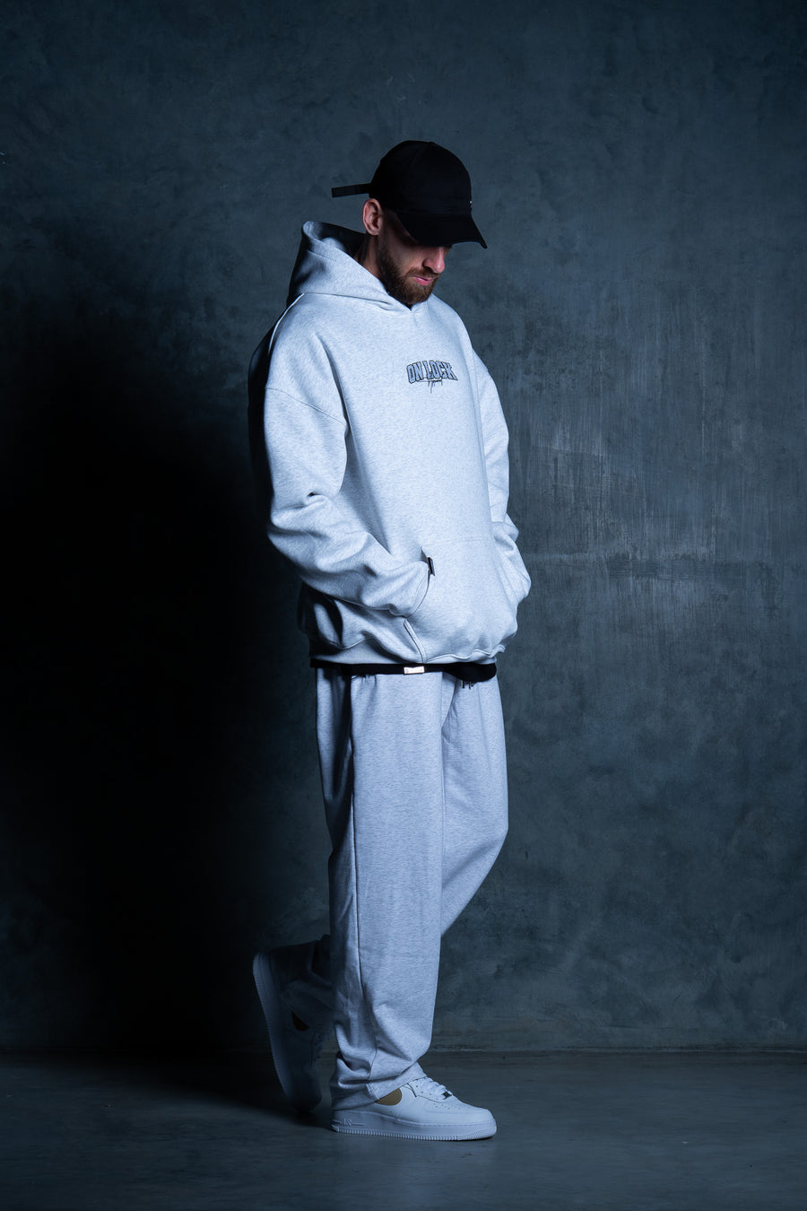 MONOLITH HOODIE - CLOUD GREY