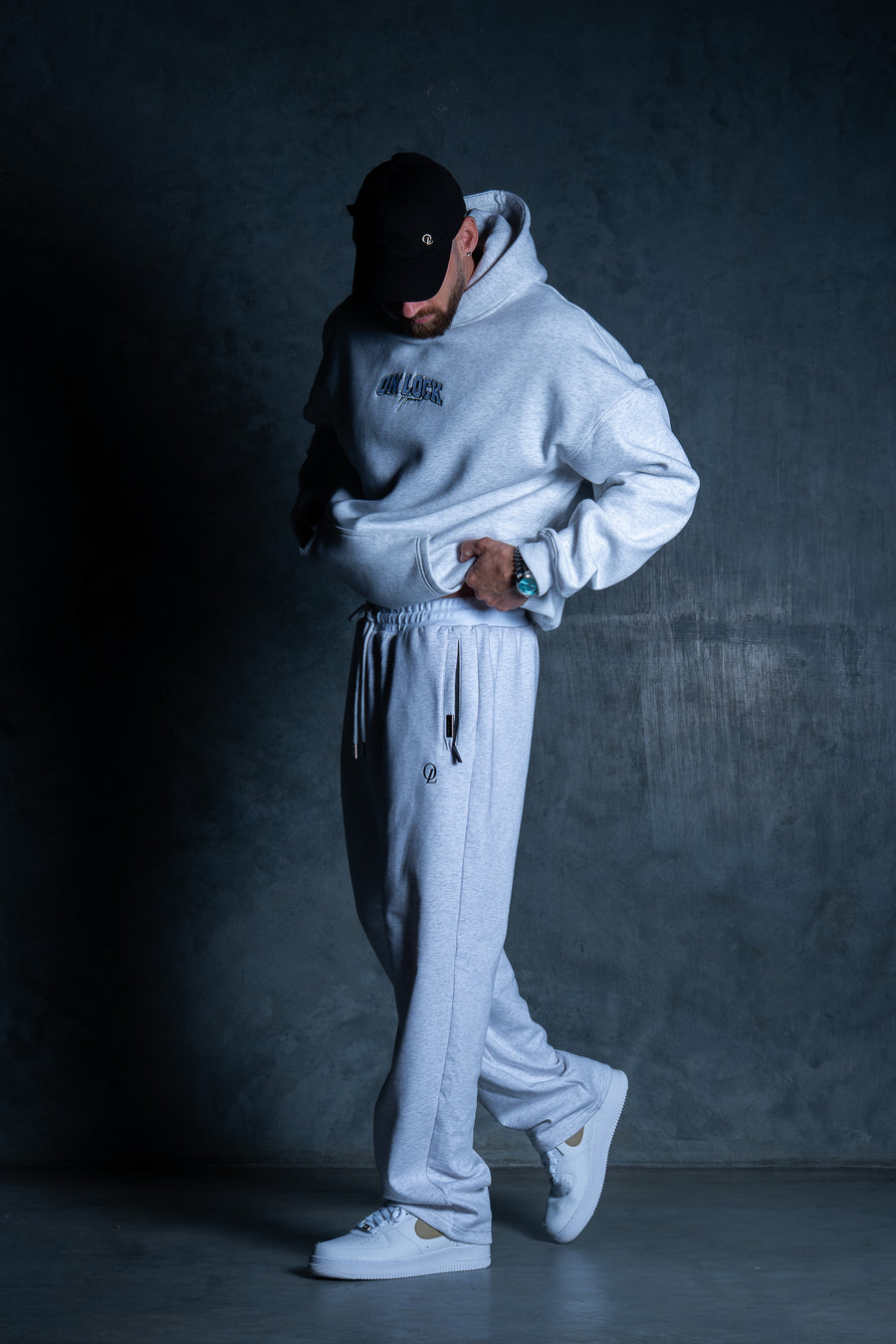 INITIAL SWEATPANTS - CLOUD GREY