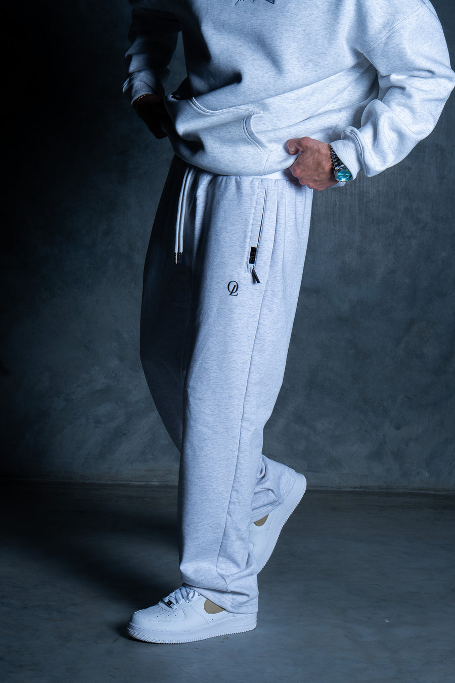 INITIAL SWEATPANTS - CLOUD GREY