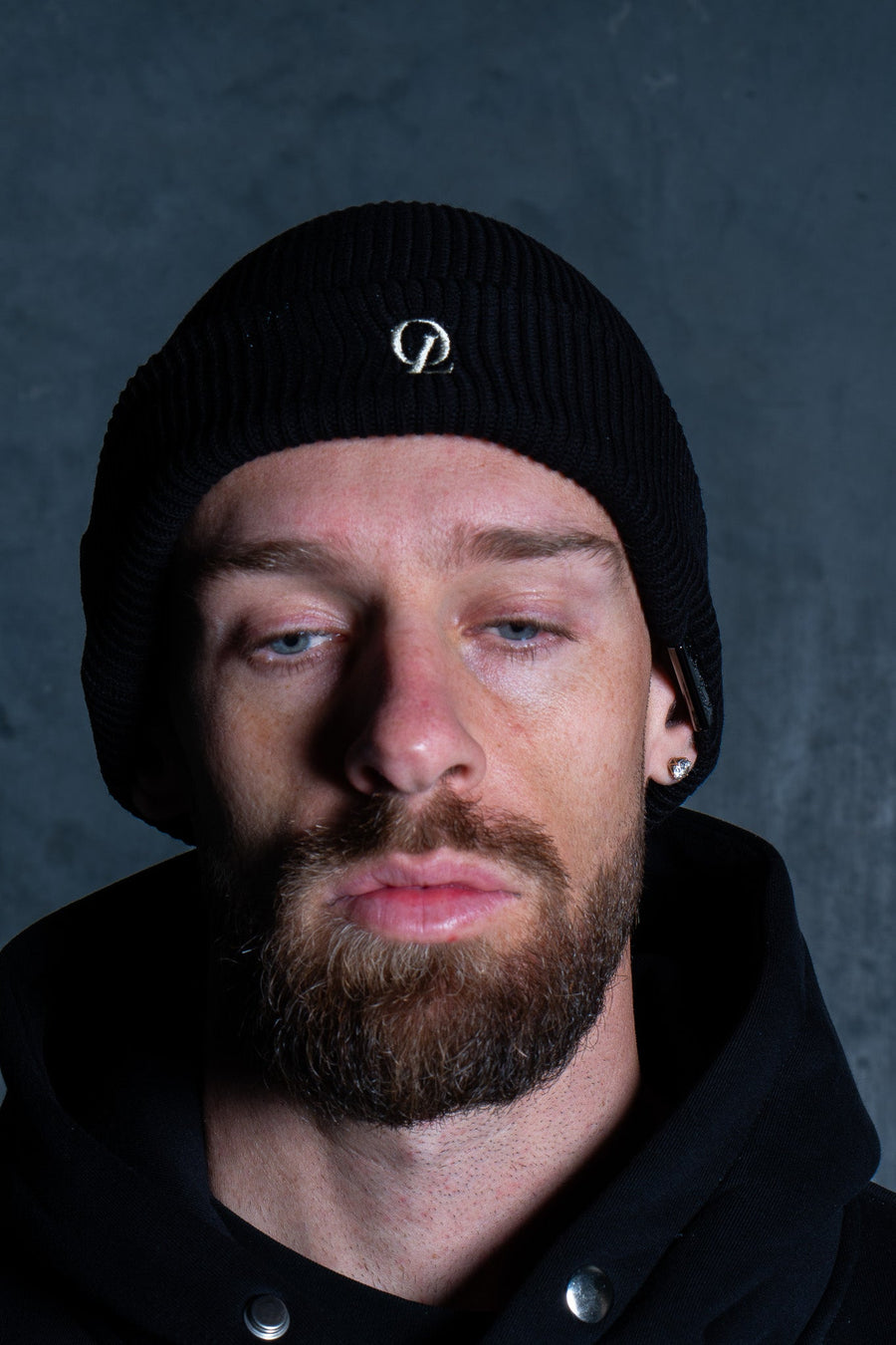 Initial Beanie Black