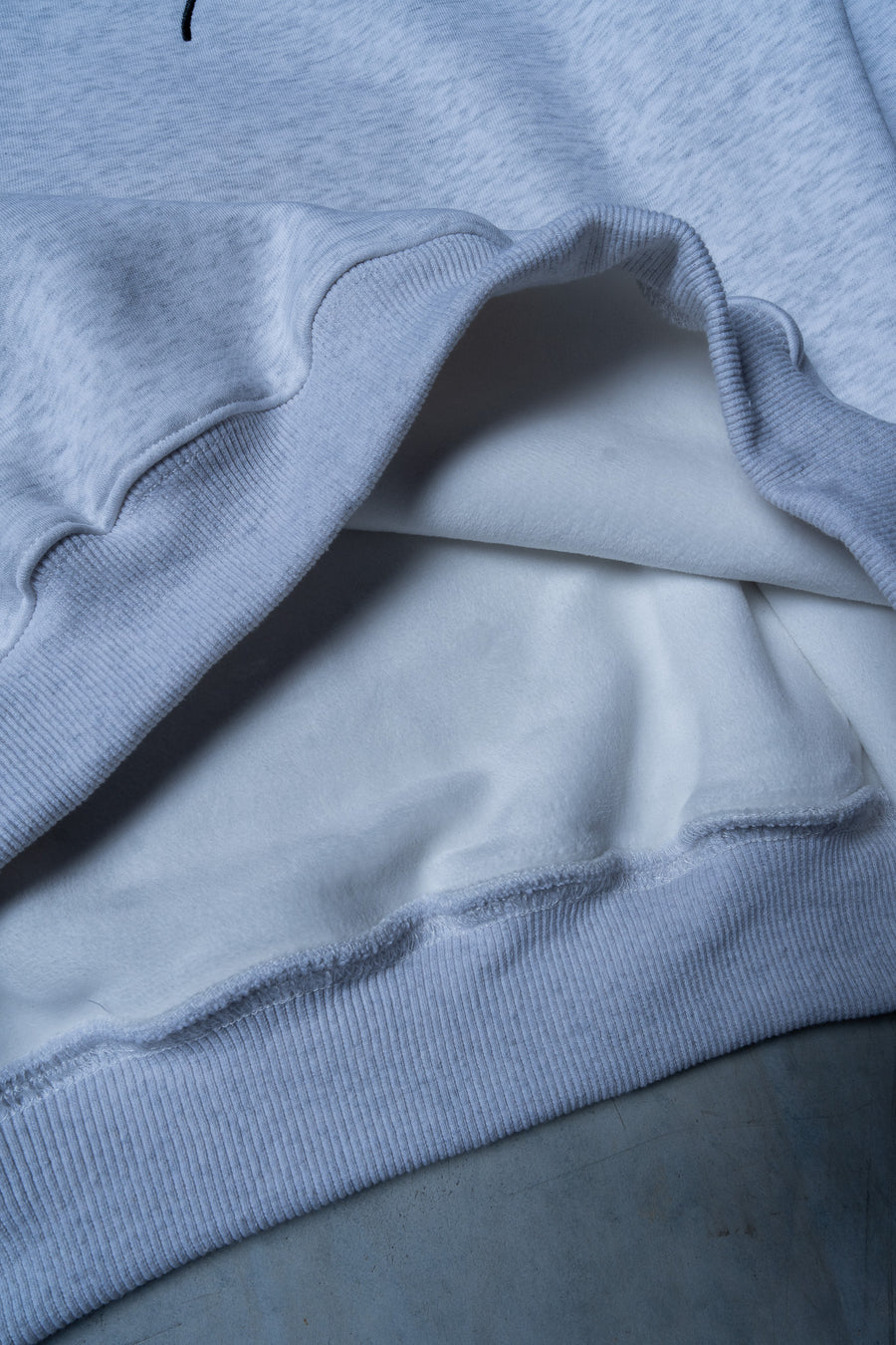 MONOLITH HOODIE - CLOUD GREY