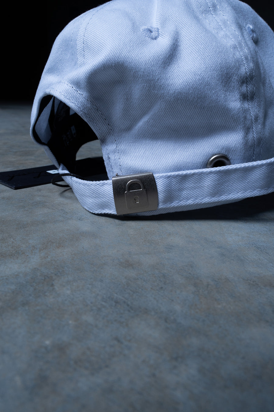 INITIAL STRAP BACK - WHITE