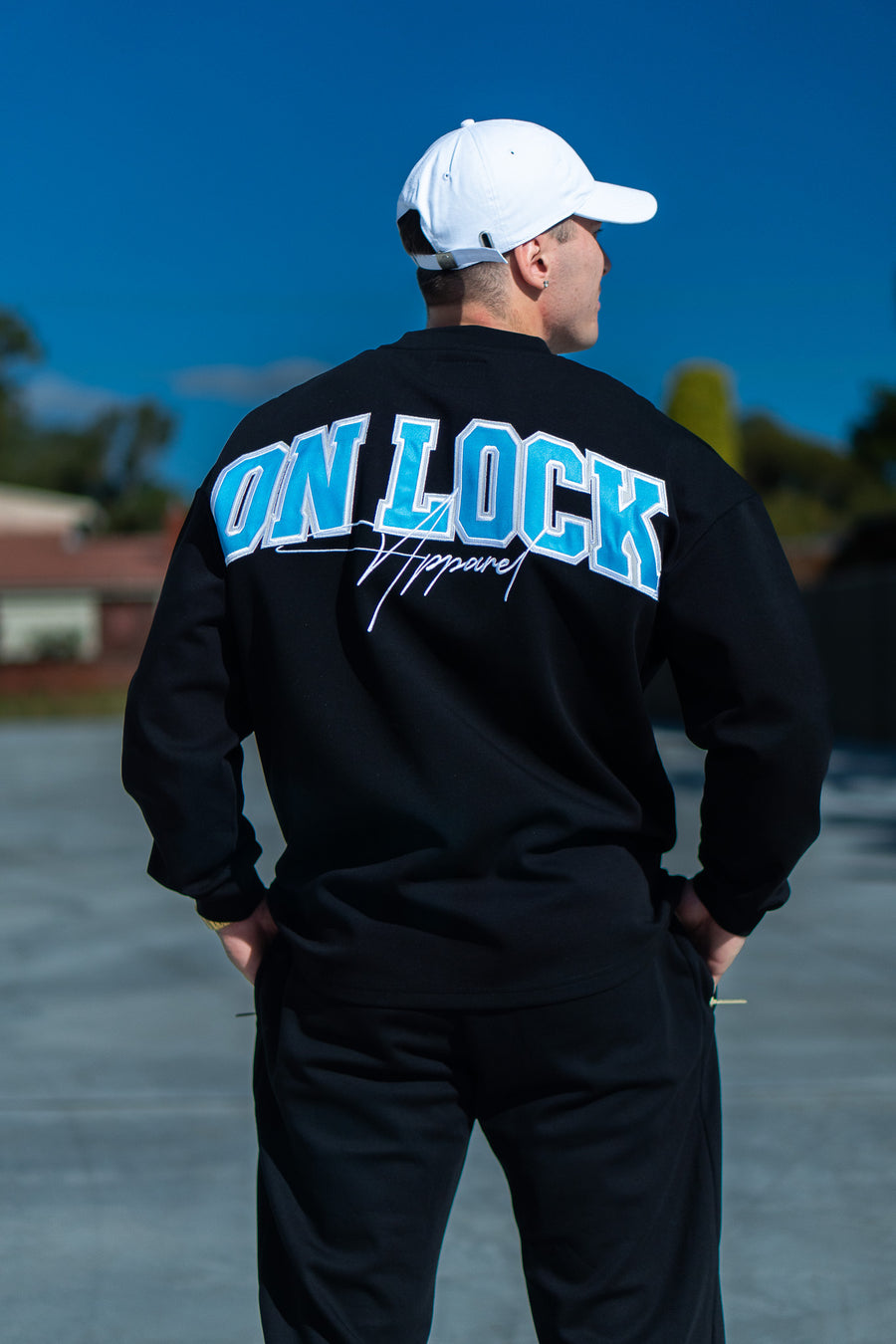 MONOLITH L/S TEE - BLACK FT. ARCTIC BLUE