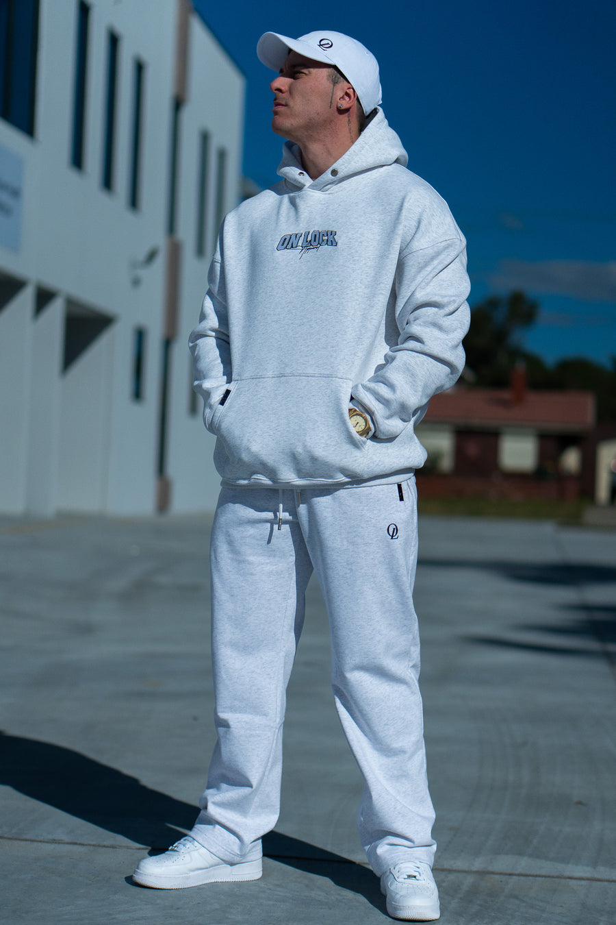 MONOLITH HOODIE - CLOUD GREY