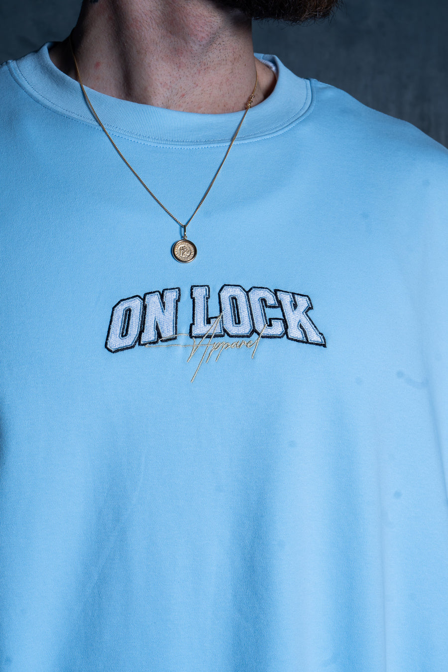 MONOLITH TEE - BABY BLUE