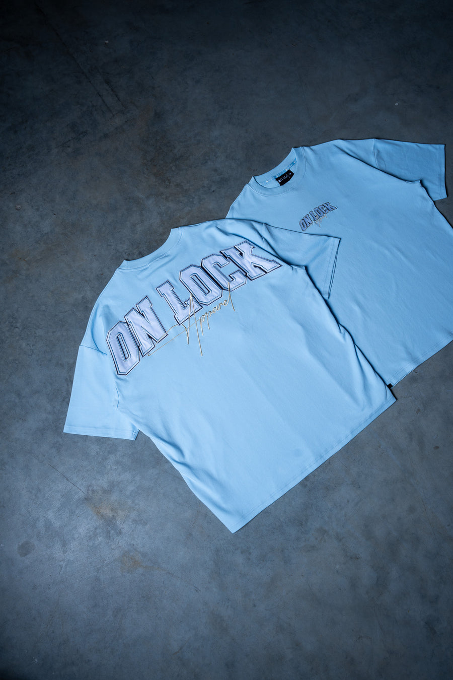 MONOLITH TEE - BABY BLUE