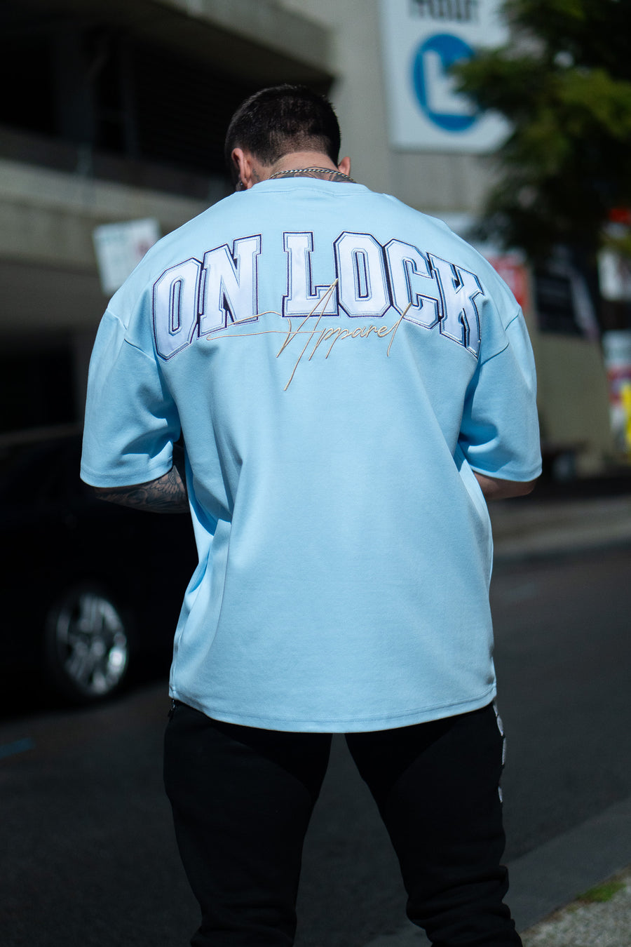 MONOLITH TEE - BABY BLUE