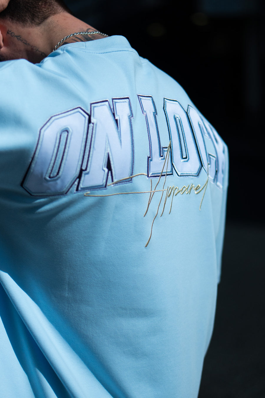 MONOLITH TEE - BABY BLUE