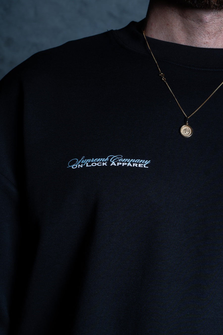 SUPREME TEE V2 - BLACK ft. BB BLUE