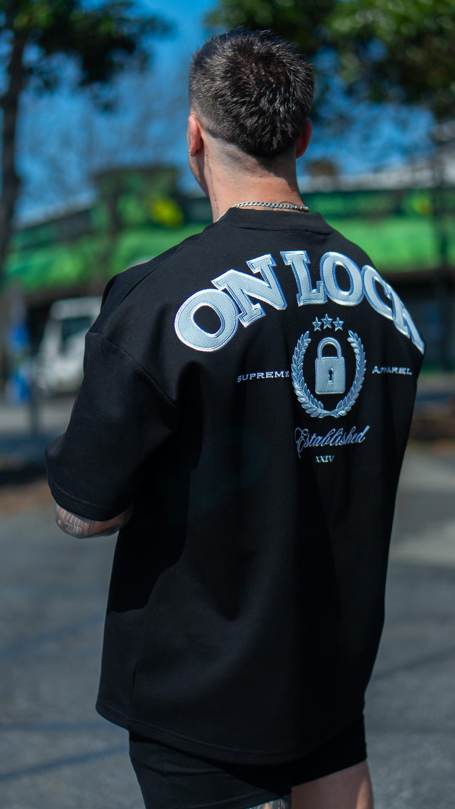 SUPREME TEE V2 - BLACK ft. BB BLUE