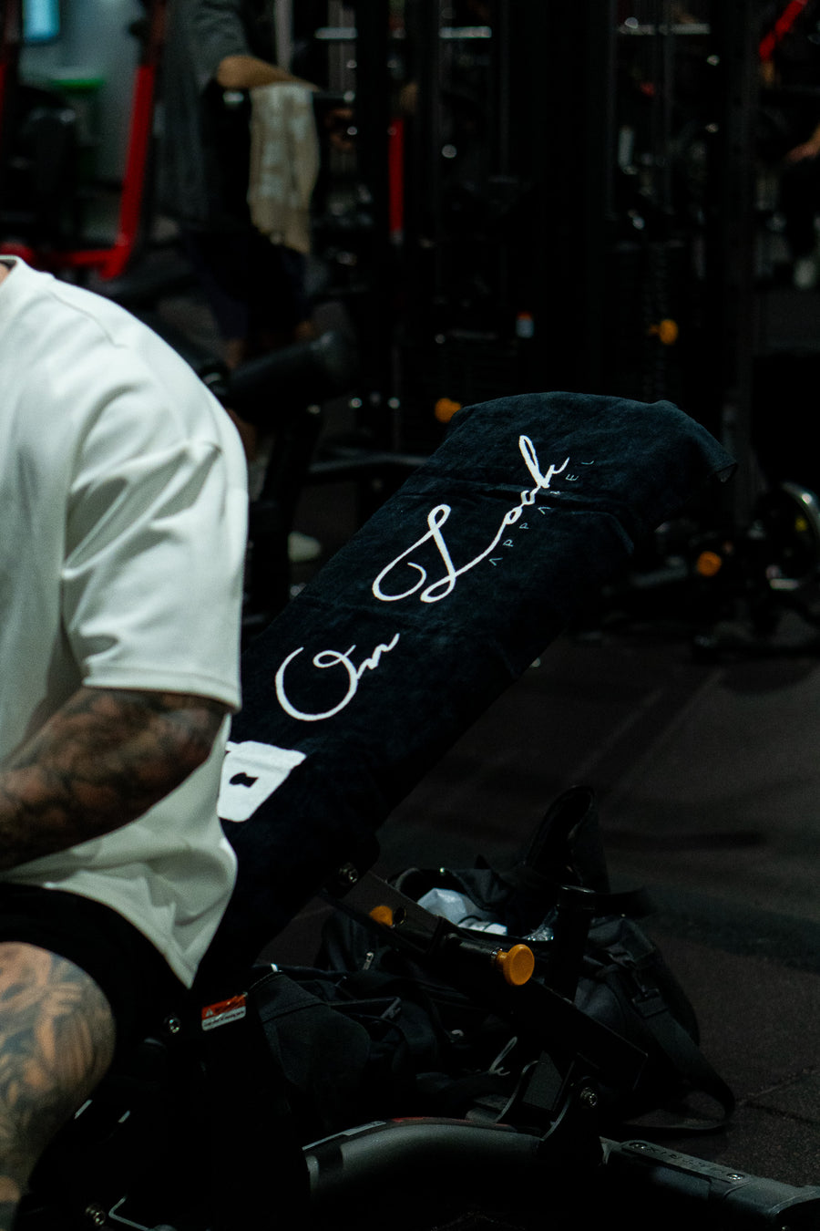 GYM TOWEL - BLACK