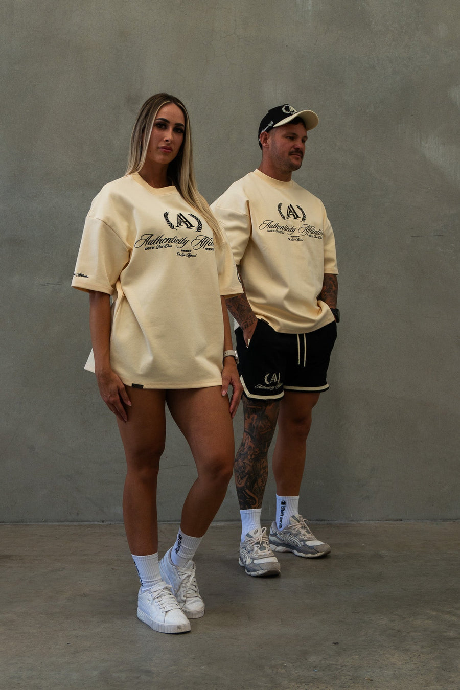 AUTHENTICITY AFFILIATION TEE - CRÈME DE LA CRÈME - On Lock Apparel XS TEES