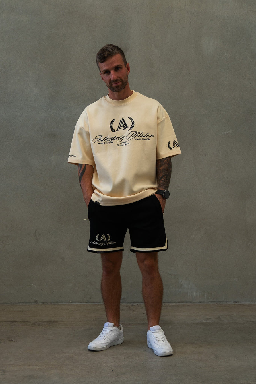 AUTHENTICITY AFFILIATION TEE - CRÈME DE LA CRÈME - On Lock Apparel XS TEES