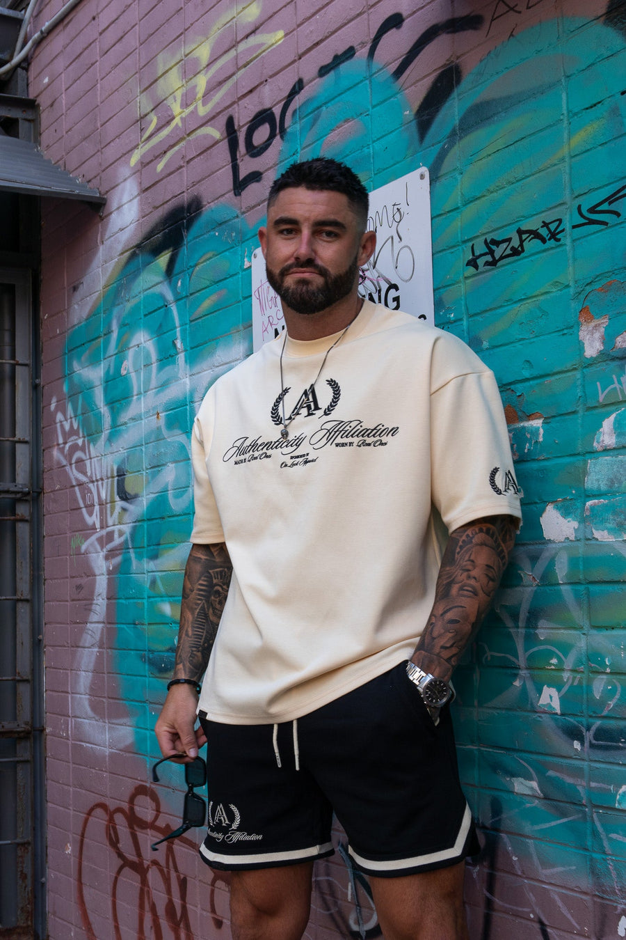 AUTHENTICITY AFFILIATION TEE - CRÈME DE LA CRÈME - On Lock Apparel XS TEES