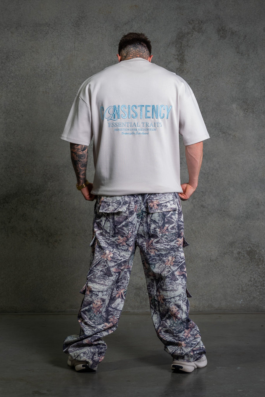 CONSISTENCY TEE - PLATINUM - TEESOn Lock Apparel