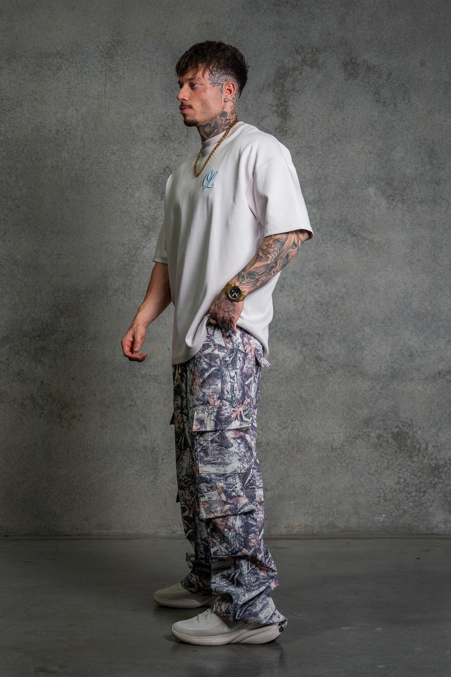 CONSISTENCY TEE - PLATINUM - TEESOn Lock Apparel