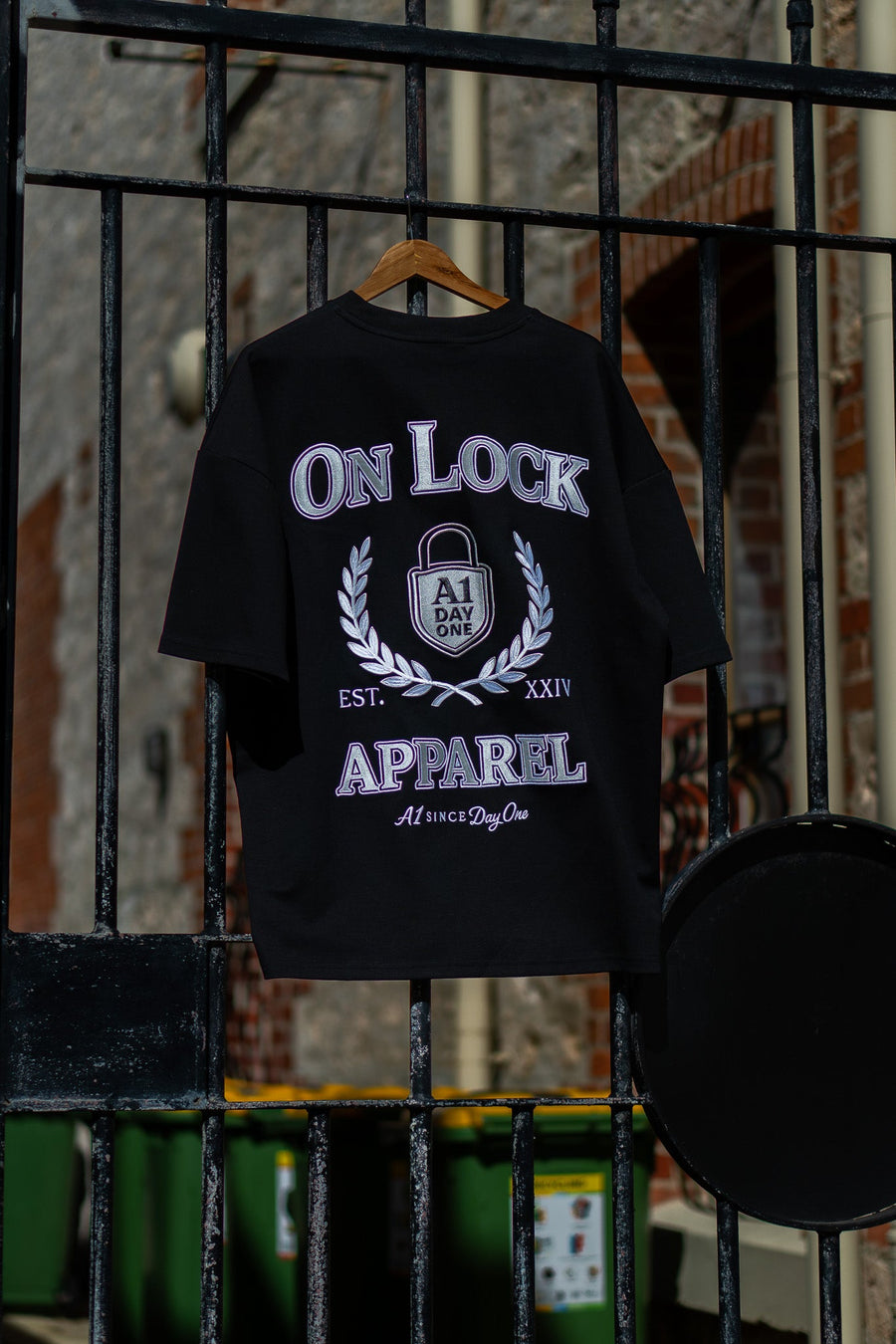 DAY ONES TEE - BLACK - TEESOn Lock Apparel