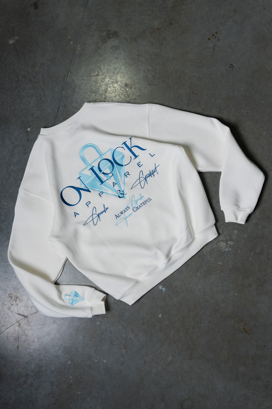 GRATEFUL PULLOVER - SOFT WHITE - PULLOVEROn Lock Apparel