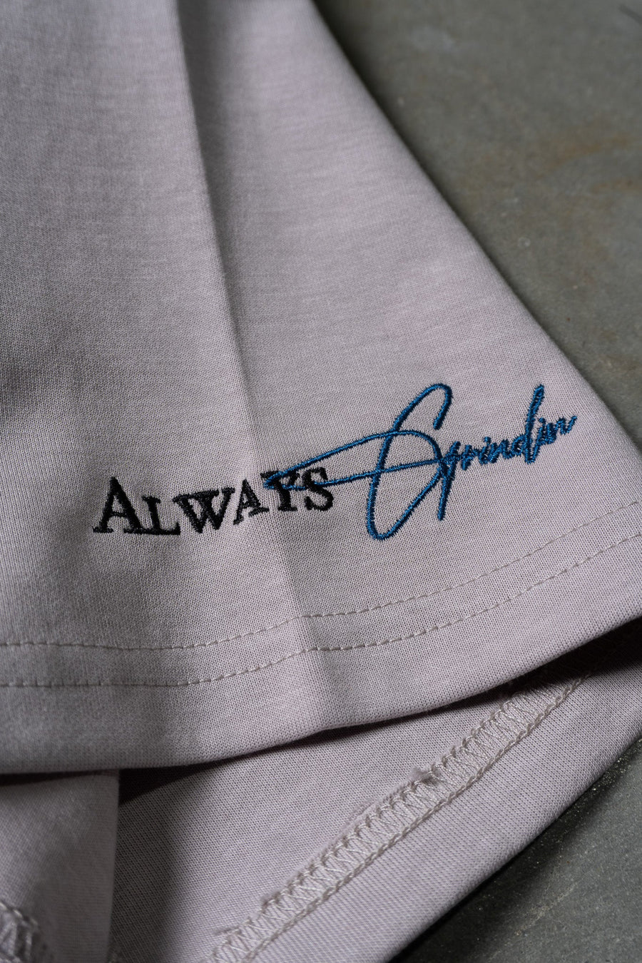 GRATEFUL TEE - ELUSION GREY - TEESOn Lock Apparel