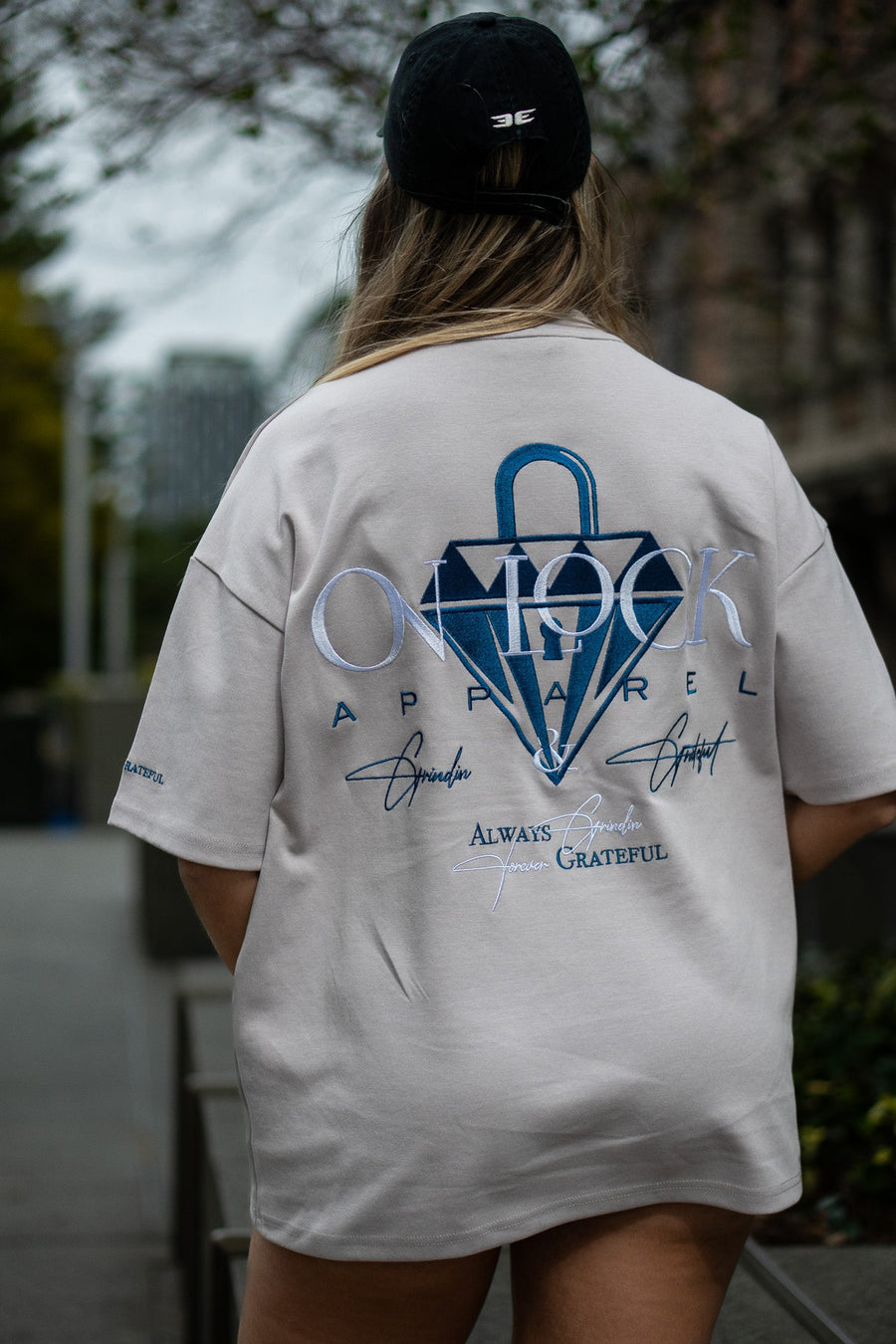 GRATEFUL TEE - ELUSION GREY - TEESOn Lock Apparel