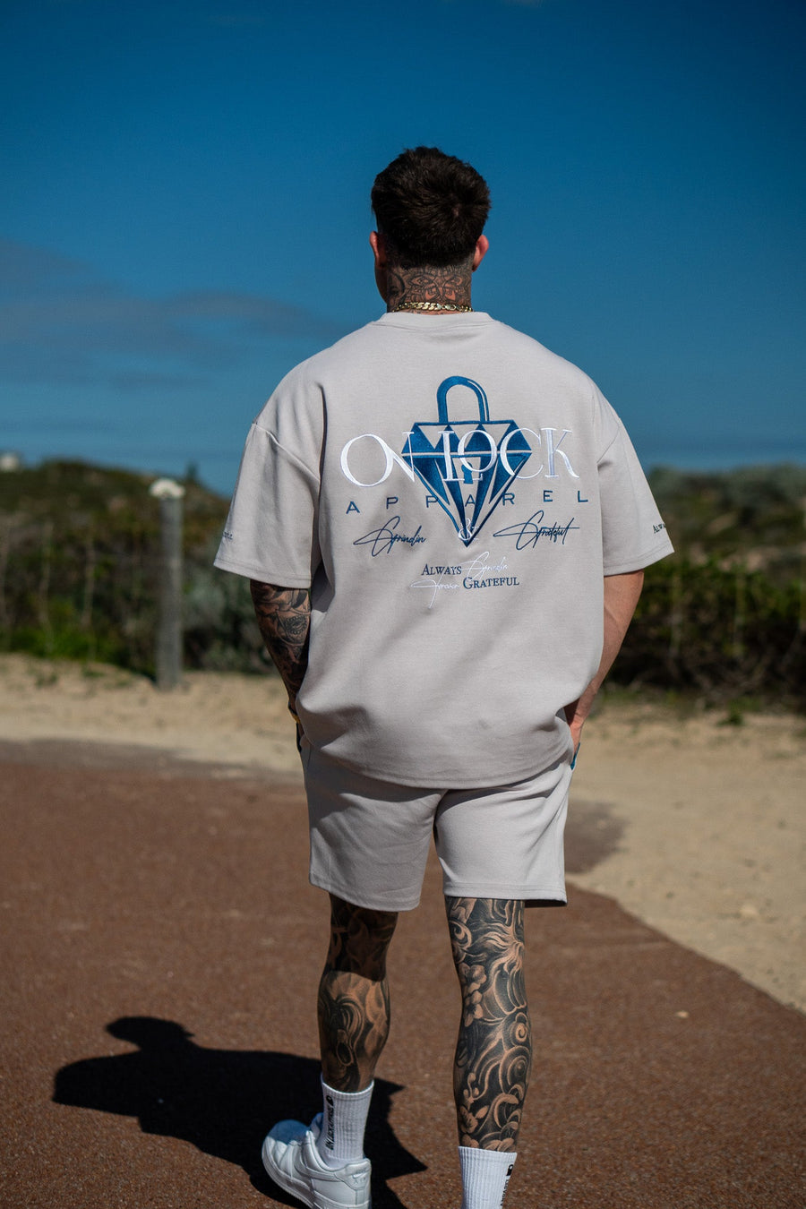 GRATEFUL TEE - ELUSION GREY - TEESOn Lock Apparel