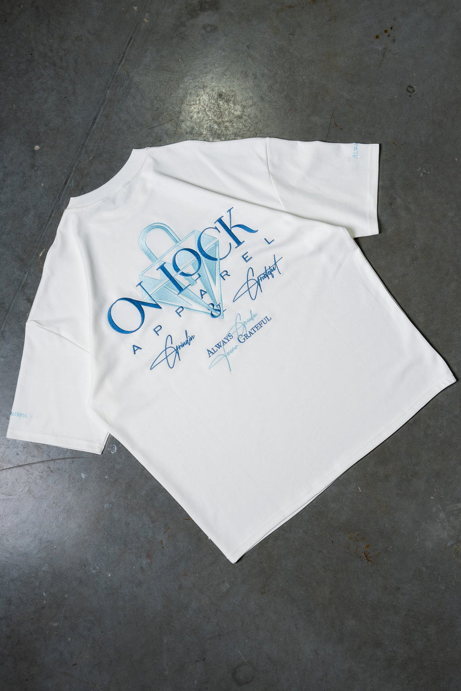 GRATEFUL TEE - SOFT WHITE - TEESOn Lock Apparel
