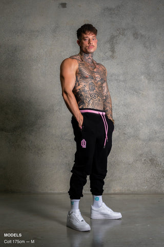 OL SERIES SWEATPANTS - PITCH BLACK FT. PINK