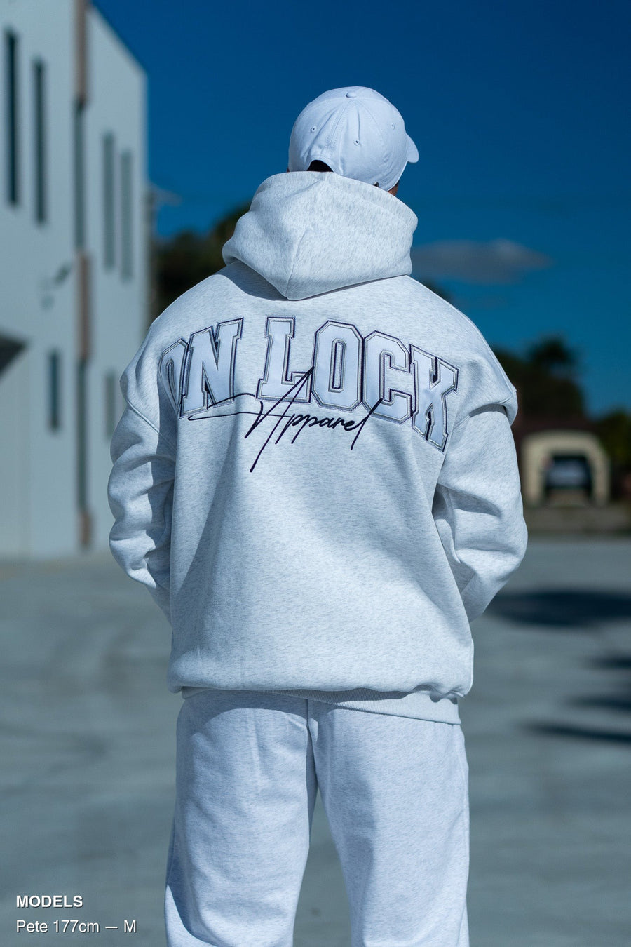 MONOLITH HOODIE - CLOUD GREY
