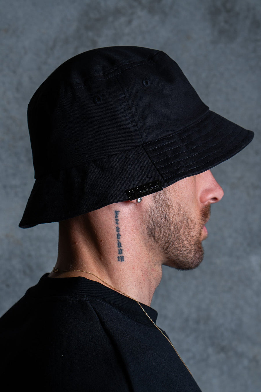 INITIAL BUCKET - BLACK FT. CREAM - HEADWEAROn Lock Apparel