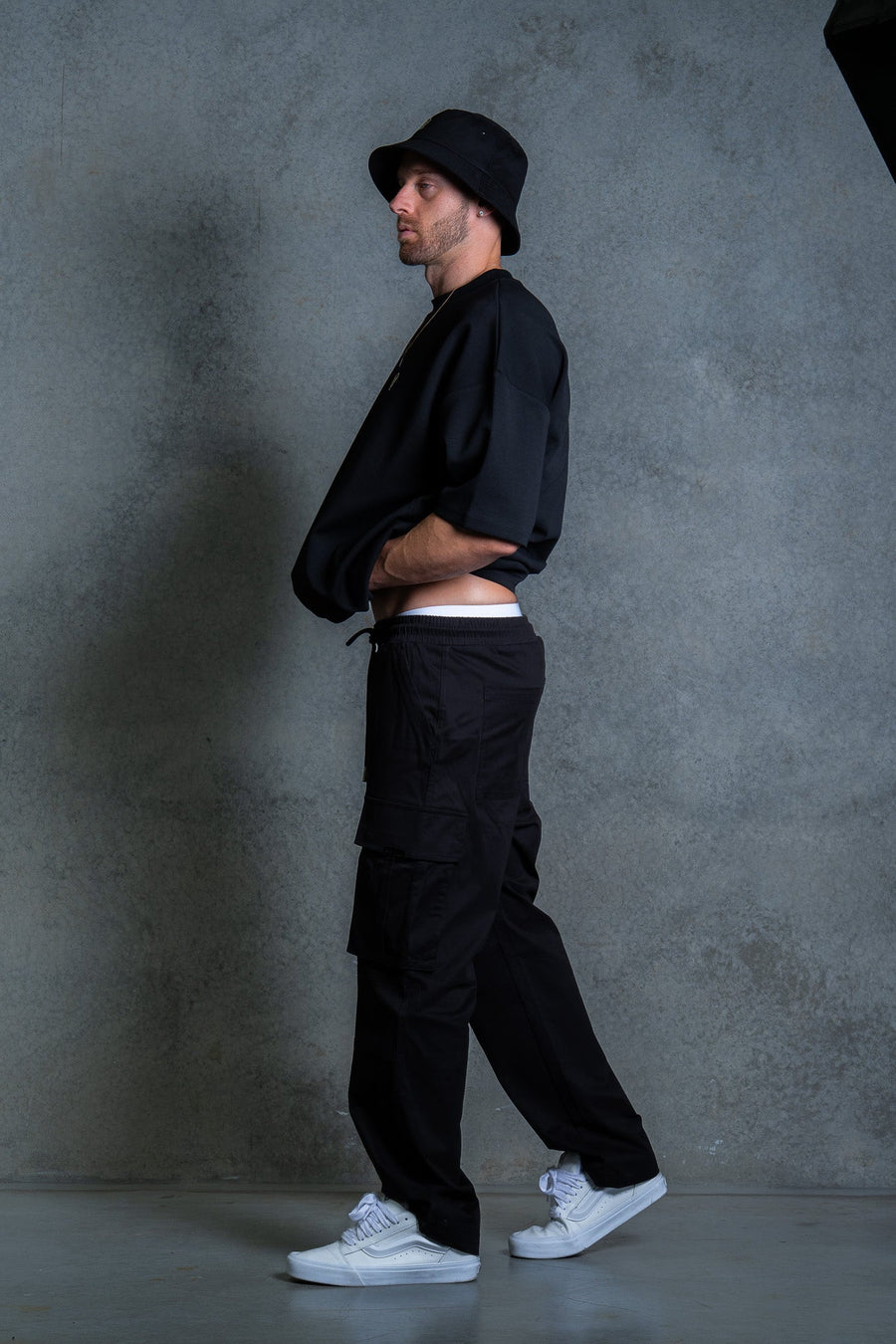 INITIAL CARGOS - BLACK - CARGO PANTSOn Lock Apparel