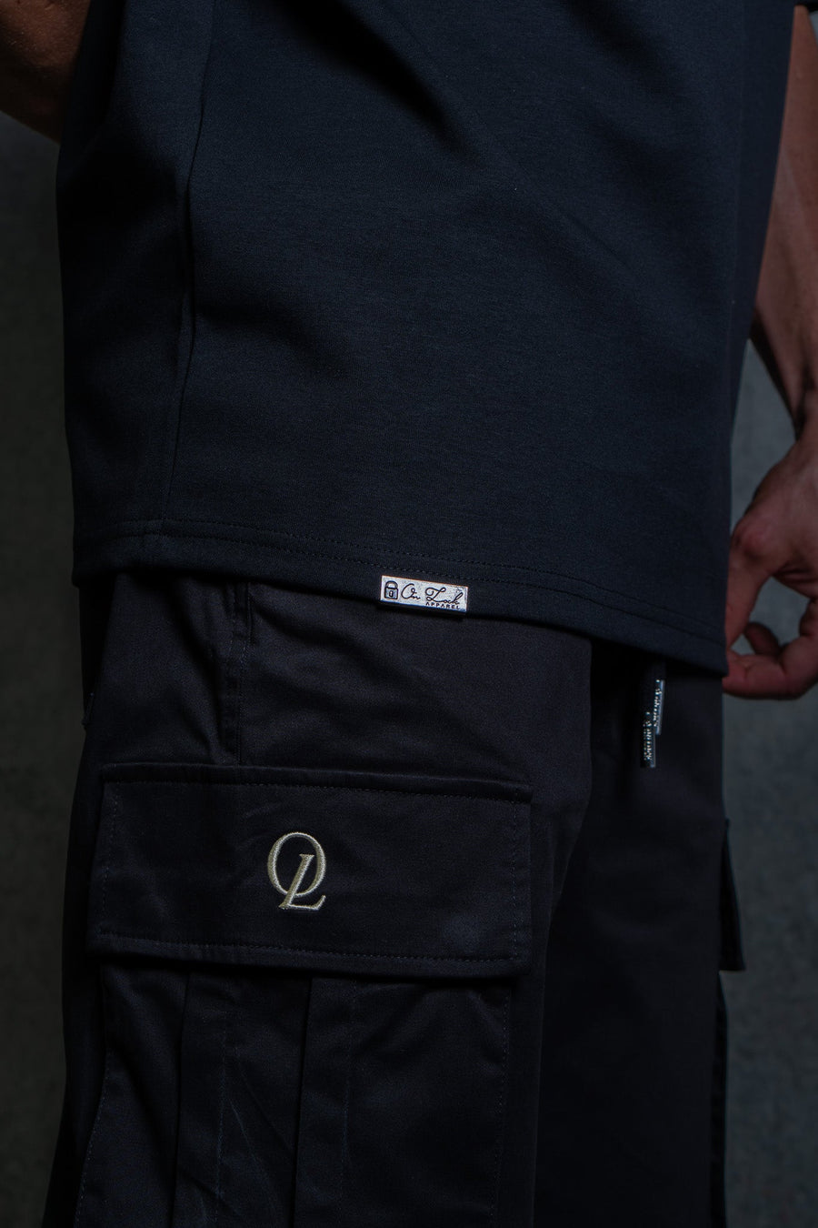 INITIAL TEE - BLACK FT. CREAM - TEESOn Lock Apparel