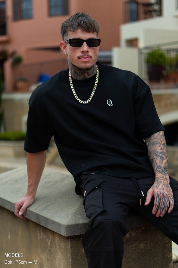 INITIAL TEE - BLACK FT. CREAM