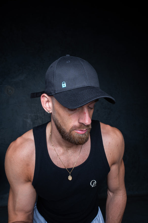 LIL LOCK STRAP BACK - BLACK ft. BABY BLUE