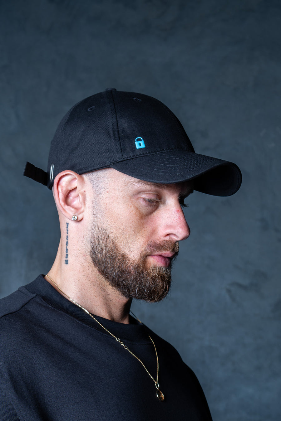 Lil Lock Strap Back - Black Ft. Baby Blue