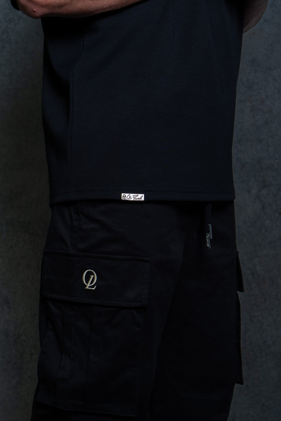 LION HEARTED TEE - PITCH BLACK - TEESOn Lock Apparel