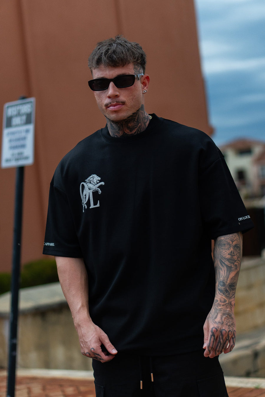 LION HEARTED TEE - PITCH BLACK - TEESOn Lock Apparel