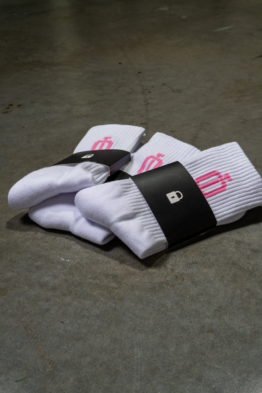 OL SERIES SOCKS 3PK - WHITE FT. PINK - ACCESSORIESOn Lock Apparel