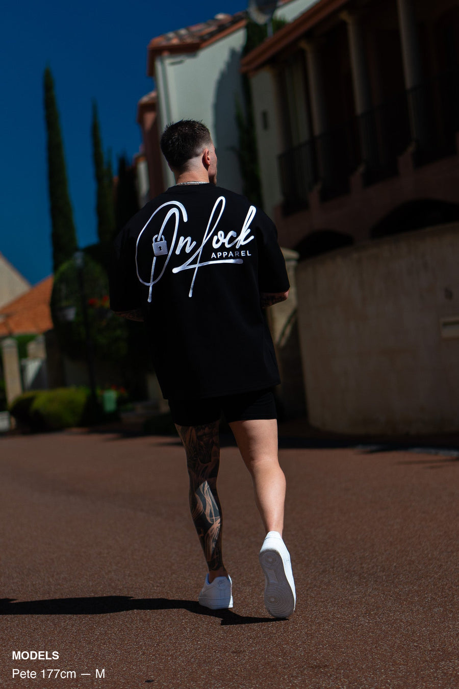 SIGNATURE TEE - BLACK