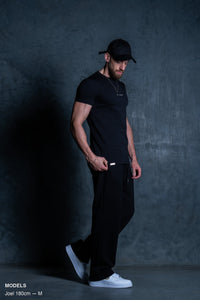 STAPLE FITTED TEE - PITCH BLACK